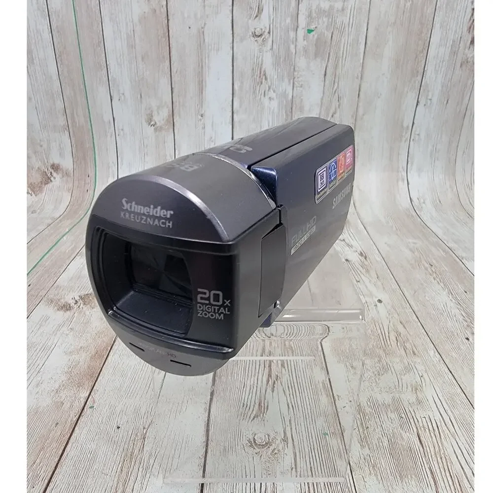 Samsung Compact Full HD Memory Camcorder HMX-Q10un/XAA Tested